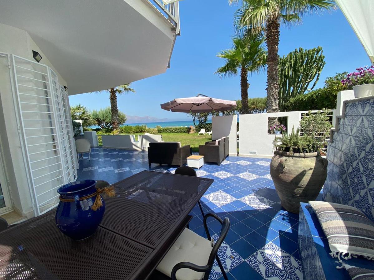Casa Vacanze Ibiscus Alcamo Marina Exterior foto